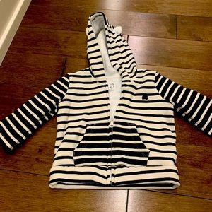 Size 6-12 month sweatshirts.